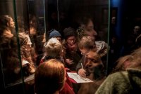 HöhlenErlebnisZentrum - Konzentrierte Arbeit in der Ausstellung